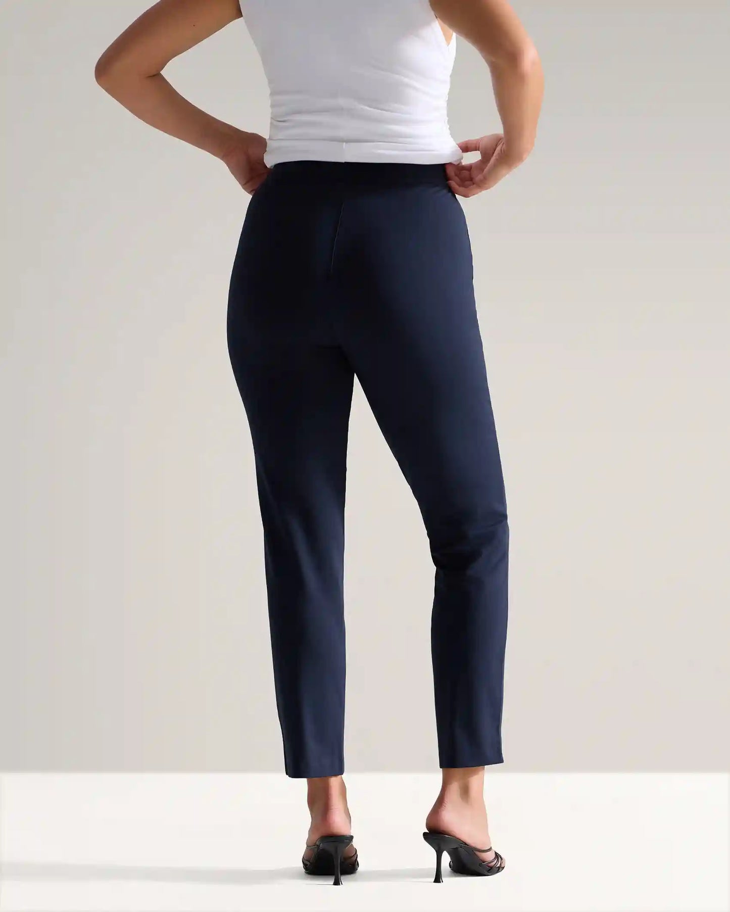 Women's Everyday Slim Ankle Pant