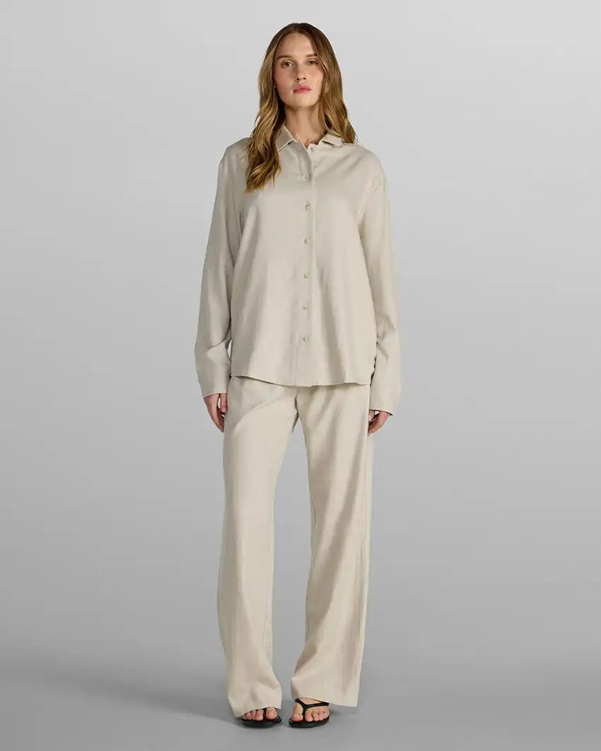 Women's Back to Basics Linen Button Down