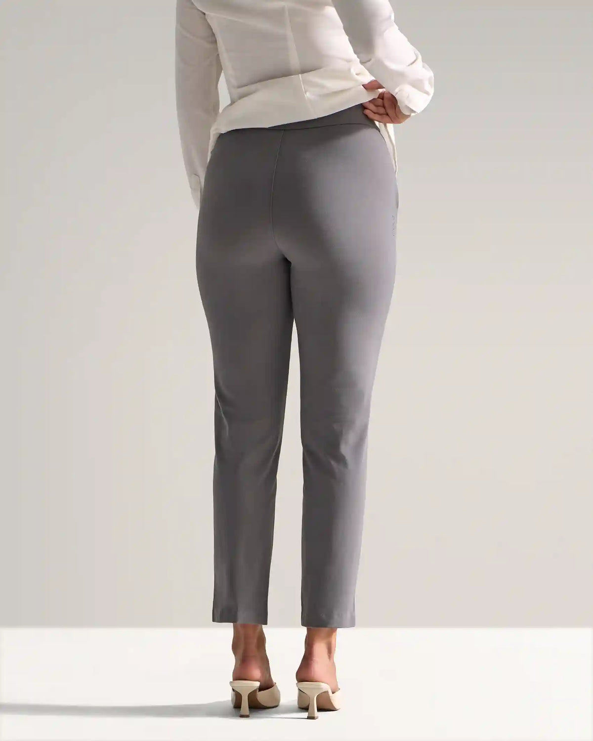 Women's Everyday Slim Ankle Pant