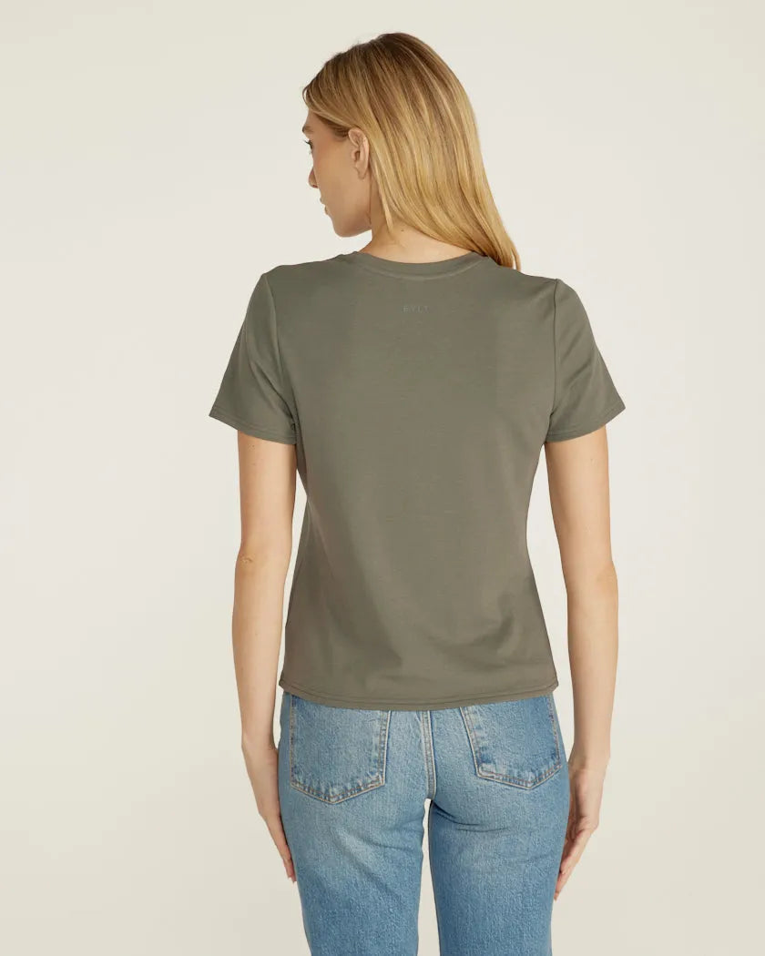 Drift Straight Hem Tee