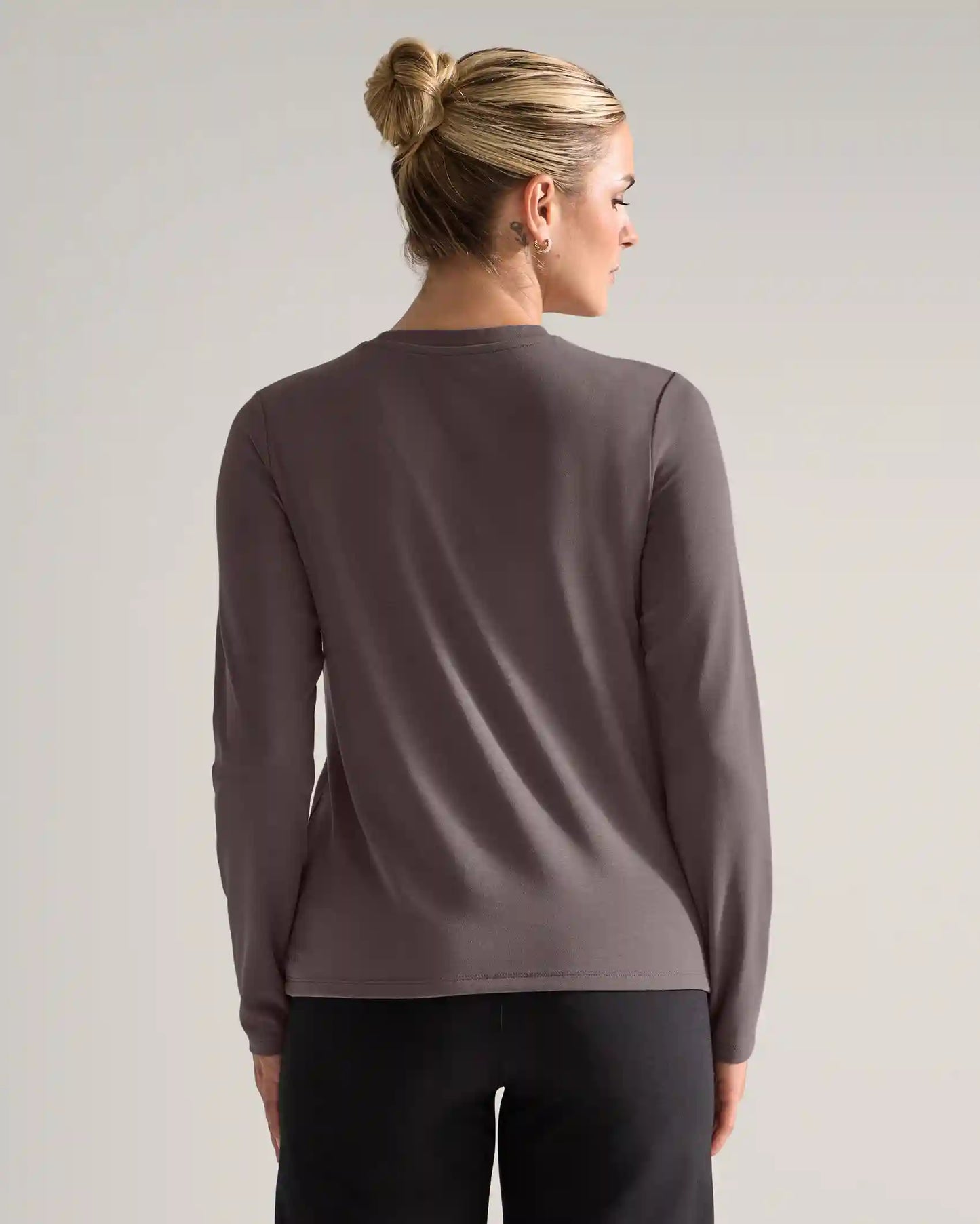 Women's Everyday Classic Fit Long Sleeve